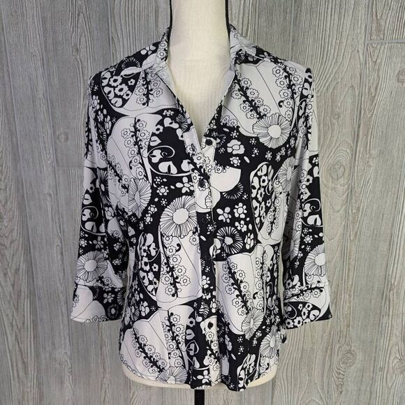 Essentials by Milano Women’s Medium Black White Floral Button Down Blouse Top - Picture 1 of 9